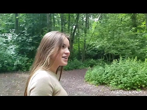 ❤️ Evelinari toki publiko batean izorratzen genuela proposatu nion! Baietz esan zuen. Orduan ipurdian izorratu eta ahoan esperma. Orduan bere burua haserretu zen. Porno pornoan eu.pornovore.ru ❌❤