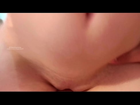 ❤️ Nire ahizparen gelan lo egiten eta horrela esnatu nintzen Porno pornoan eu.pornovore.ru ❌❤