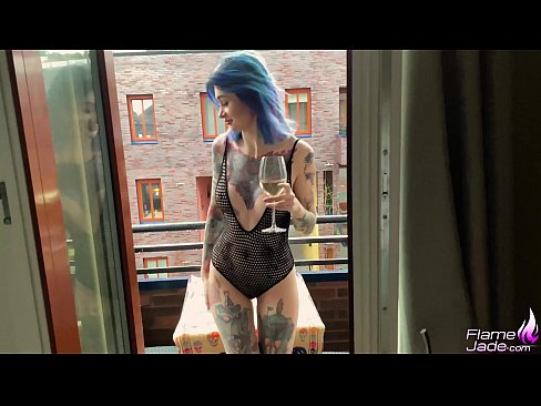 ❤️ Neska Ikaragarria trago batez zurrupatzen eta zeru zabalean sutsuki izorratzen Porno pornoan eu.pornovore.ru ❌❤