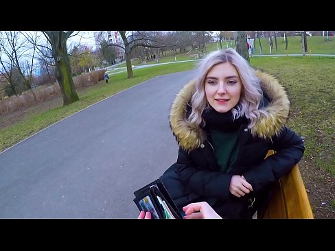 ❤️ Ezezagun baten esperma beroa irensten du diruaren truke - Eva Elfie-k parkean putz egin du Porno pornoan eu.pornovore.ru ❌❤